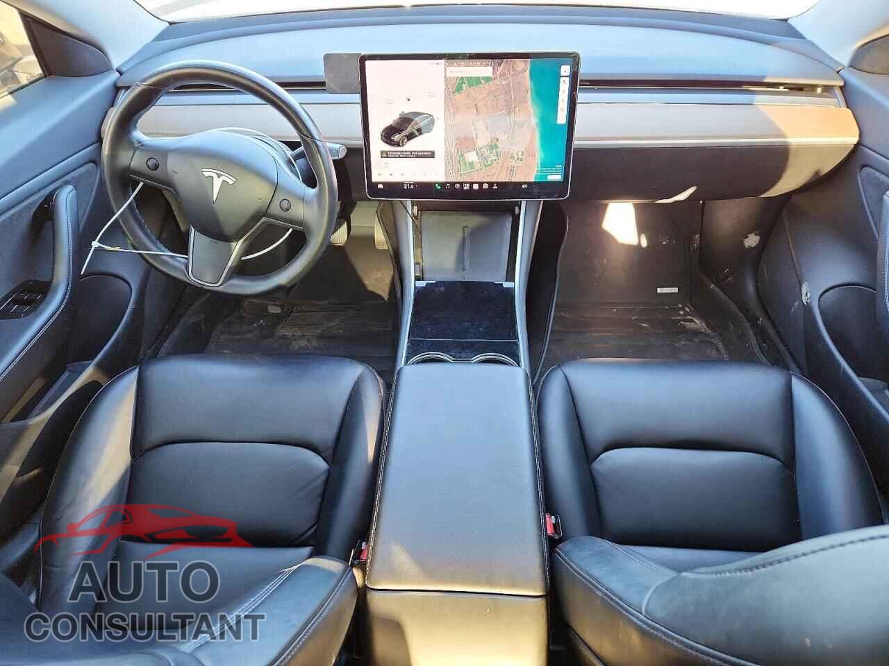 TESLA MODEL 3 2018 - 5YJ3E1EBXJF110250