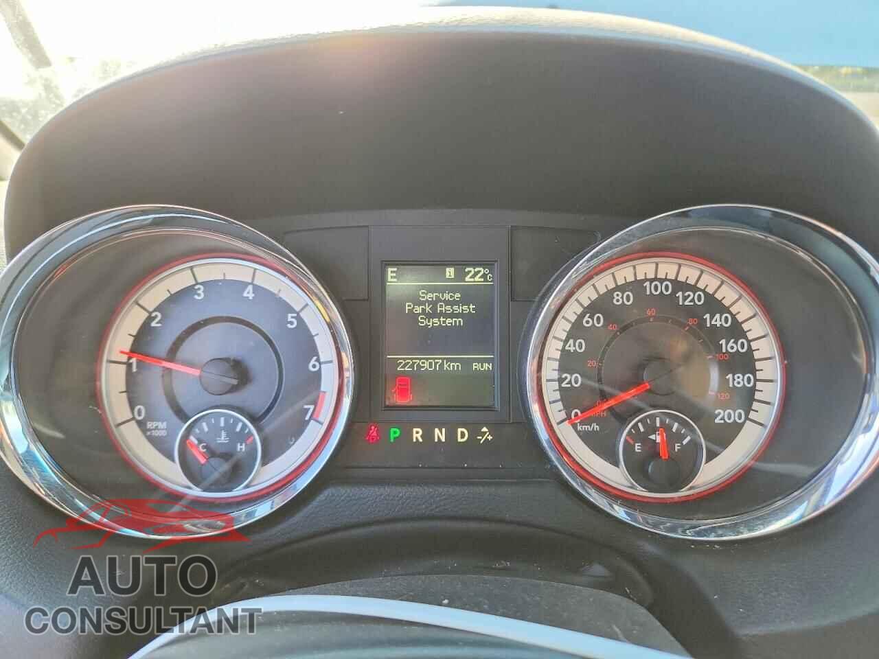 DODGE CARAVAN 2017 - 2C4RDGEG7HR600879