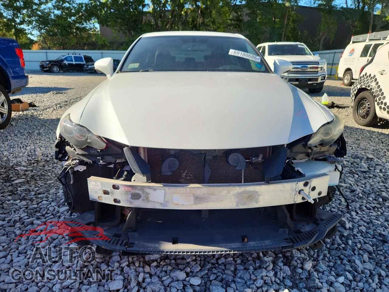 LEXUS IS 2014 - JTHCF1D21E5000322
