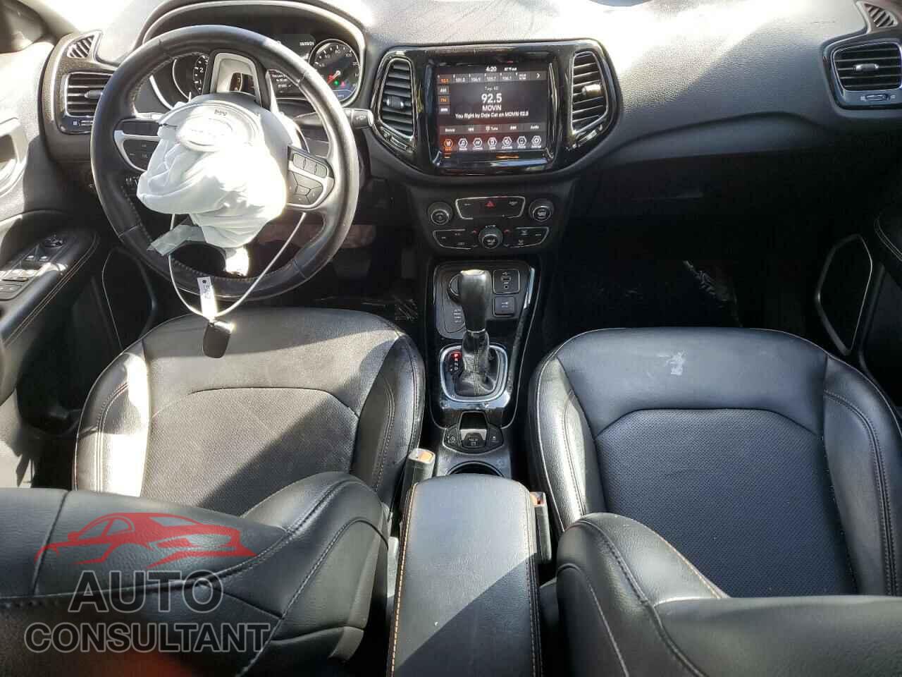JEEP COMPASS 2020 - 3C4NJDCB7LT160939
