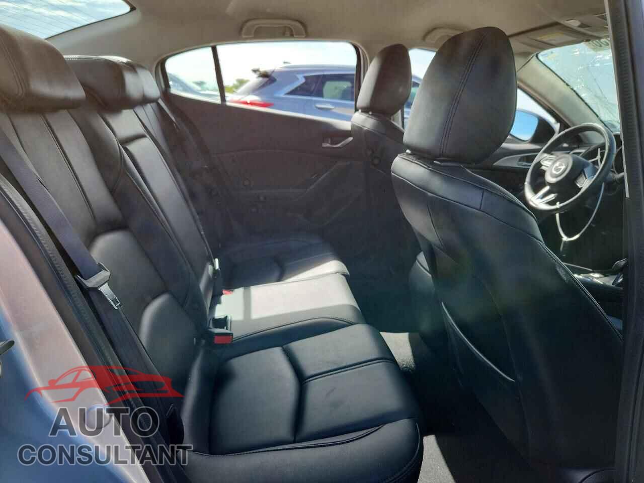 MAZDA 3 2017 - JM1BN1V73H1142158