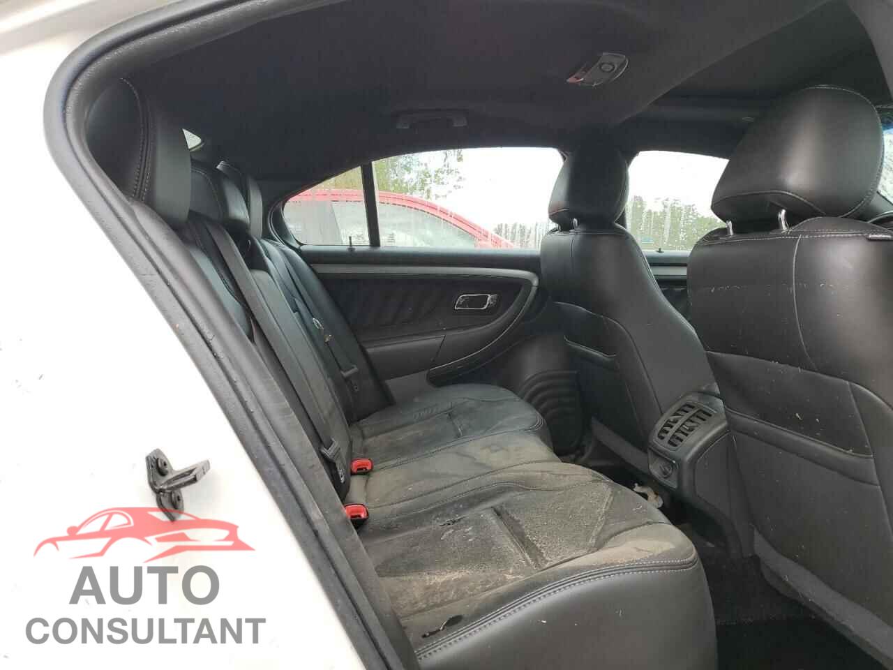 FORD TAURUS 2015 - 1FAHP2E87FG166921