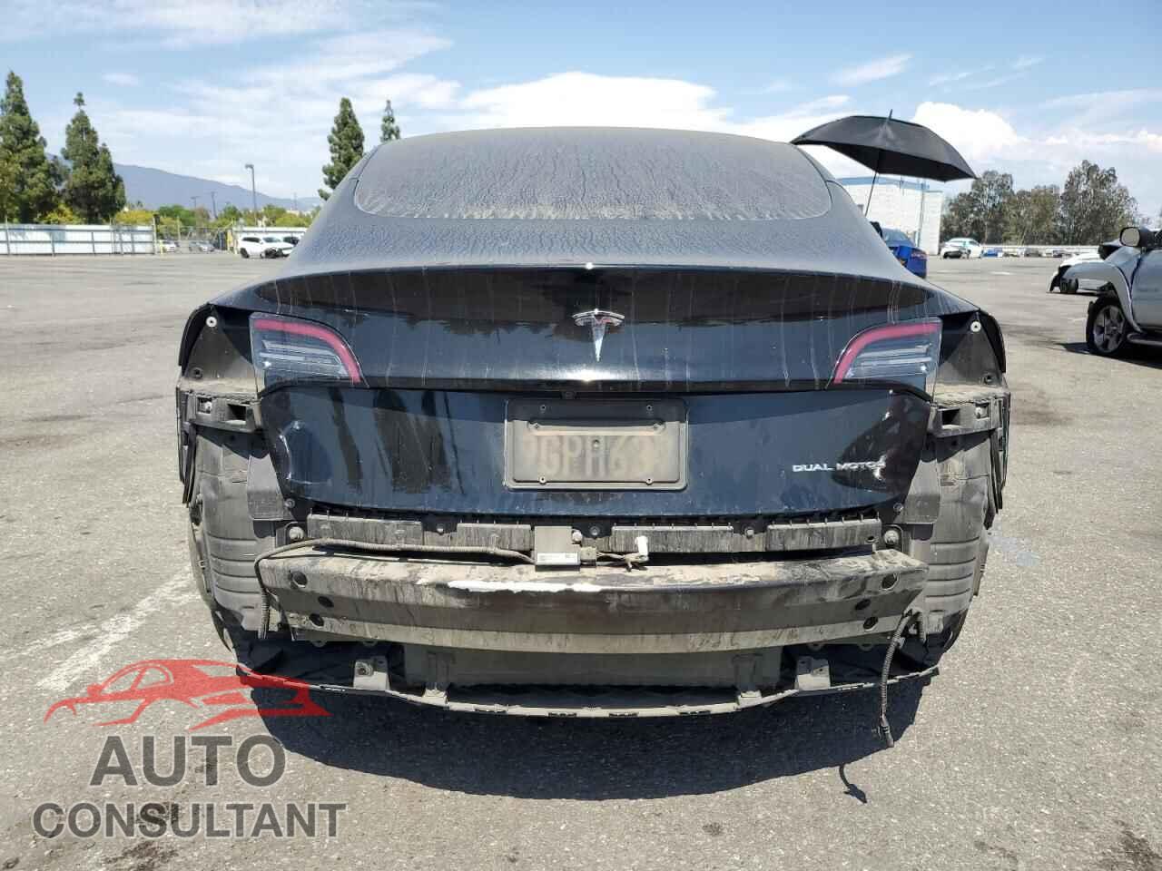 TESLA MODEL 3 2018 - 5YJ3E1EB5JF131815