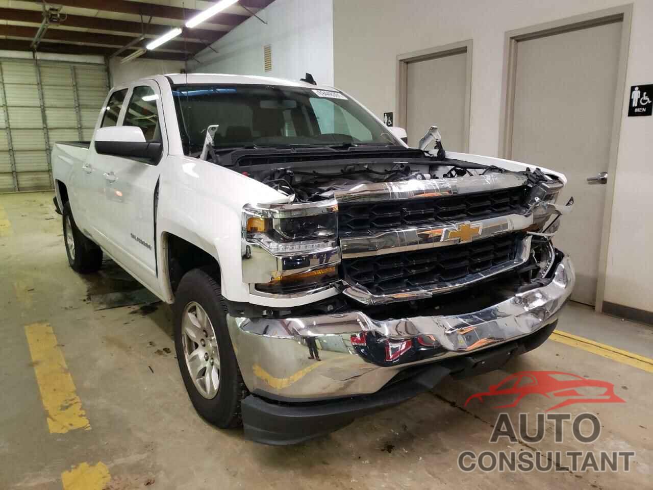 CHEVROLET SILVERADO 2018 - 1GCRCREC2JZ152039