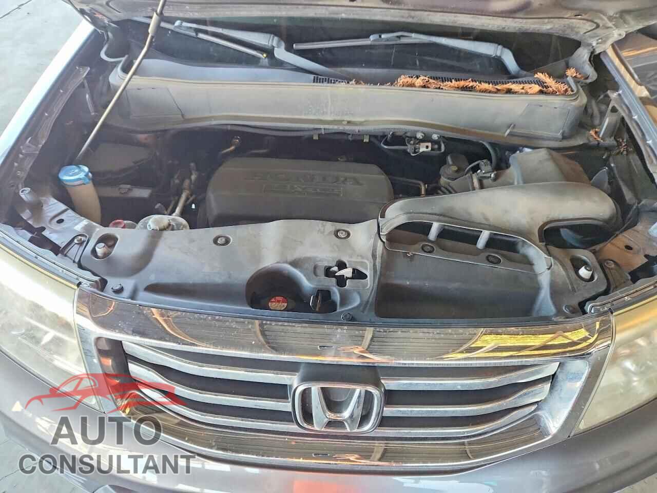 HONDA PILOT 2015 - 5FNYF3H51FB033277