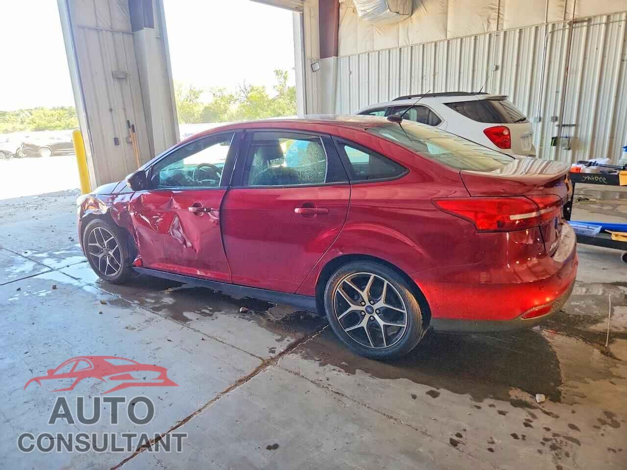 FORD FOCUS 2017 - 1FADP3H29HL302391