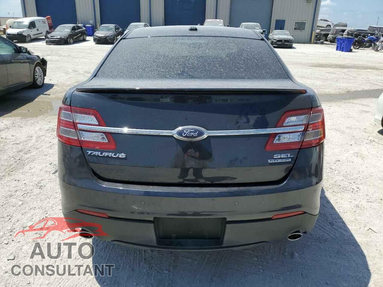 FORD TAURUS 2017 - 1FAHP2E8XHG114671