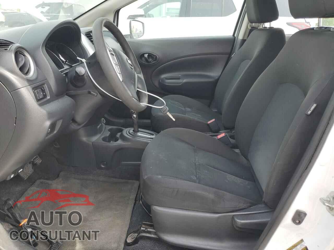 NISSAN VERSA 2017 - 3N1CE2CP1HL371754