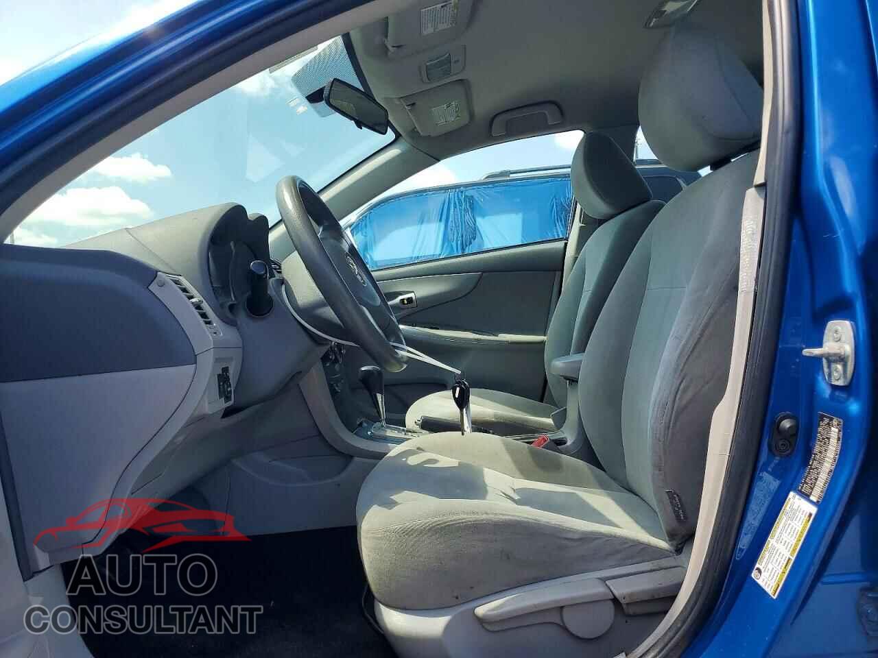TOYOTA COROLLA 2010 - 2T1BU4EEXAC260941