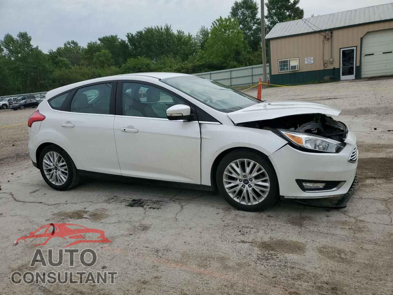 FORD FOCUS 2016 - 1FADP3N23GL345904