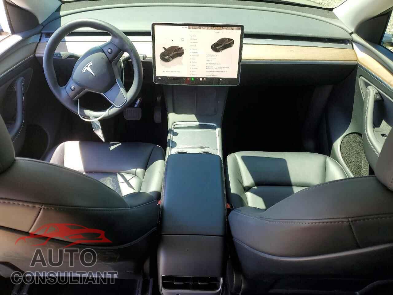 TESLA MODEL Y 2023 - 7SAYGAEE6PF742569