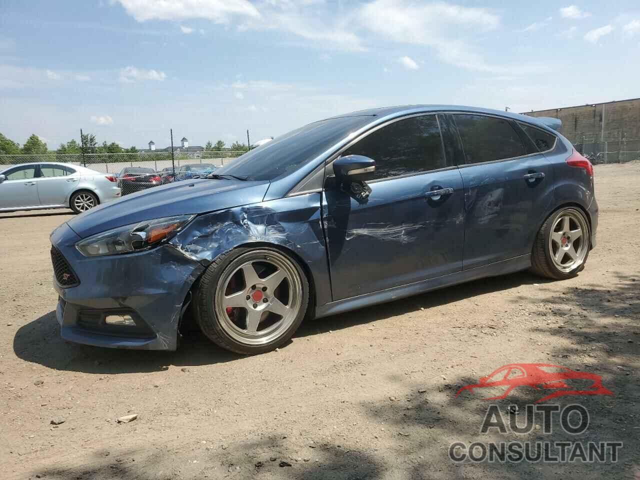 FORD FOCUS 2018 - 1FADP3L90JL285166