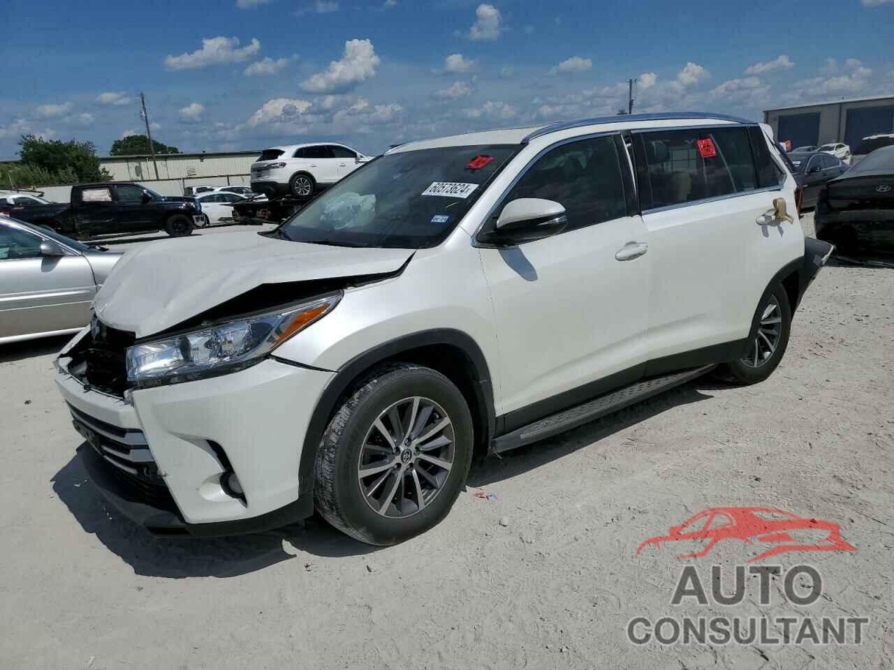 TOYOTA HIGHLANDER 2019 - 5TDKZRFH8KS357510