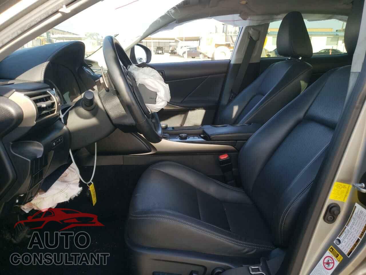 LEXUS IS 2014 - JTHBF1D29E5034147