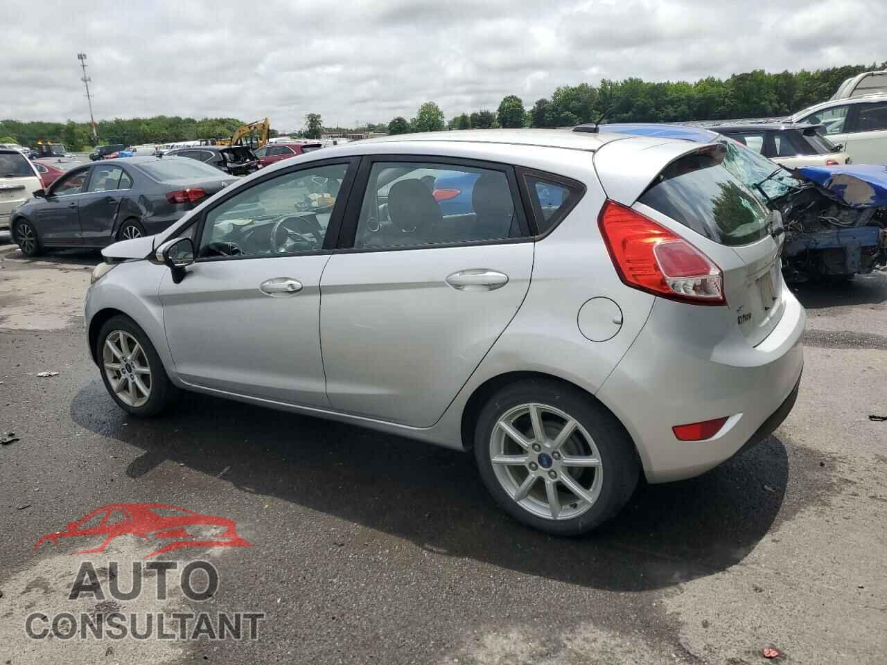 FORD FIESTA 2015 - 3FADP4EJ7FM159342