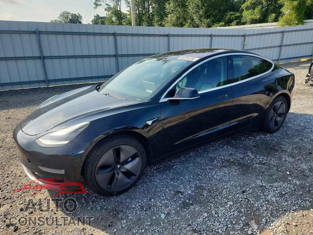 TESLA MODEL 3 2019 - 5YJ3E1EA5KF325138