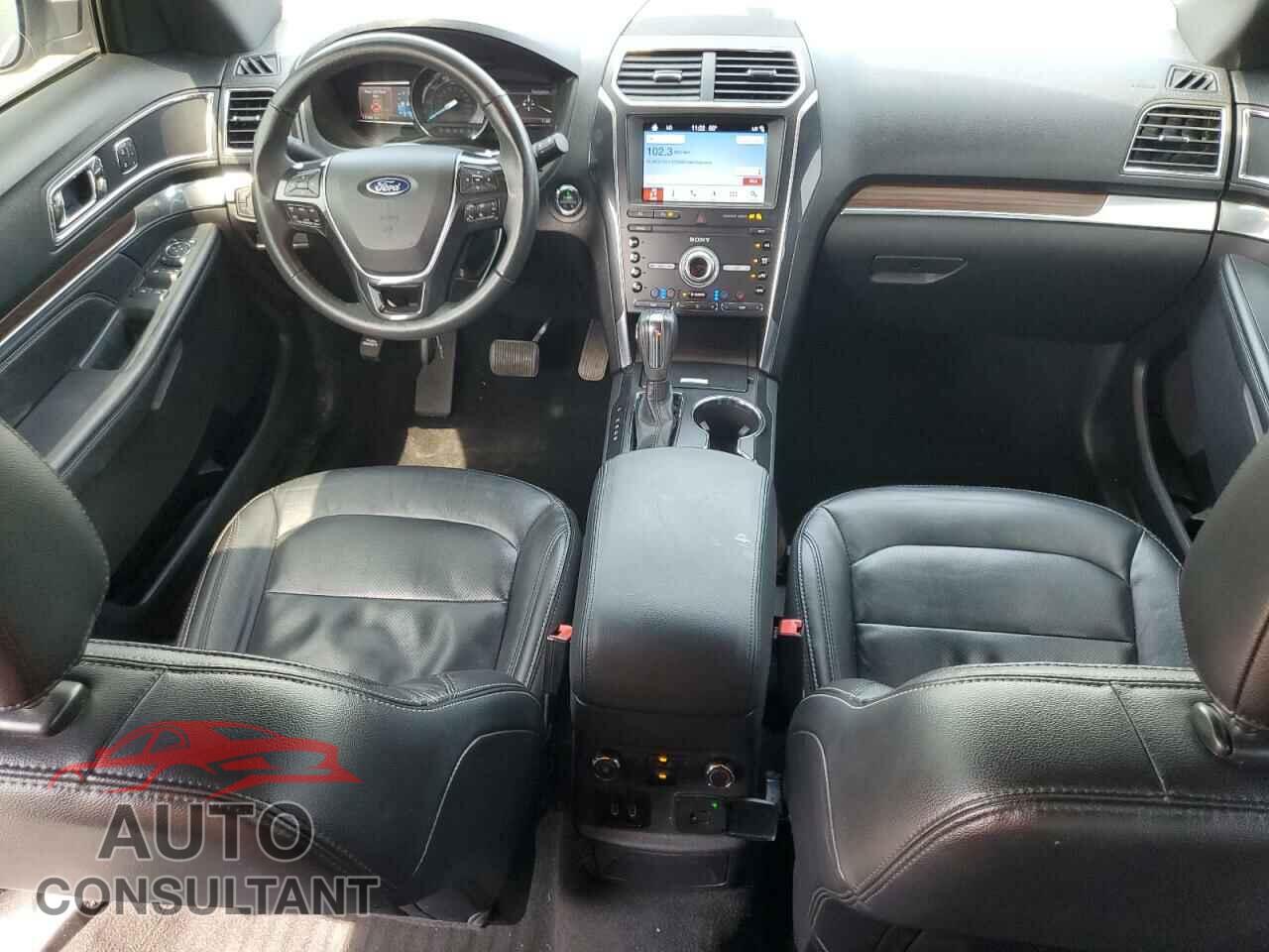 FORD EXPLORER 2019 - 1FM5K7F84KGB48650