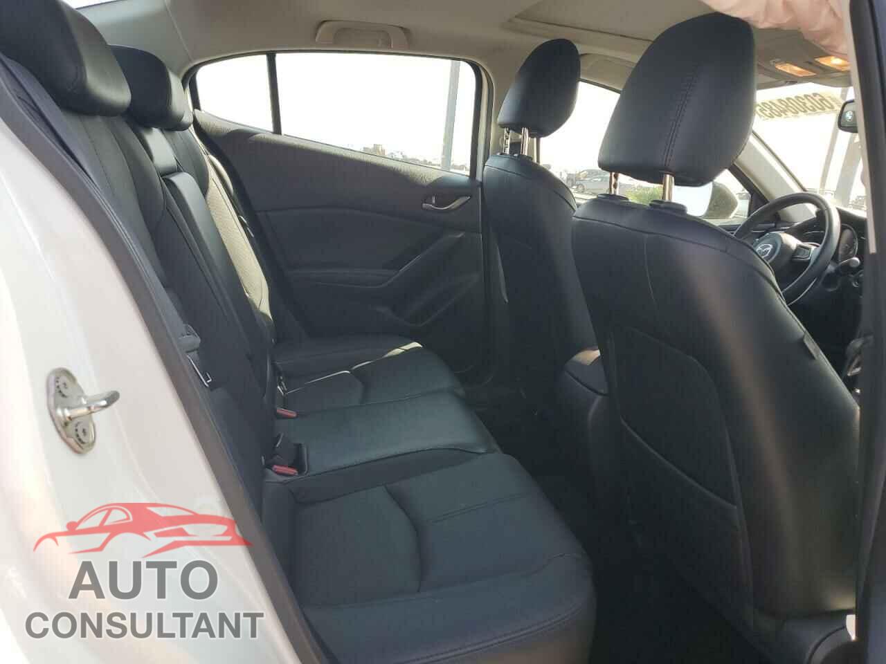MAZDA 3 2017 - 3MZBN1W31HM129758