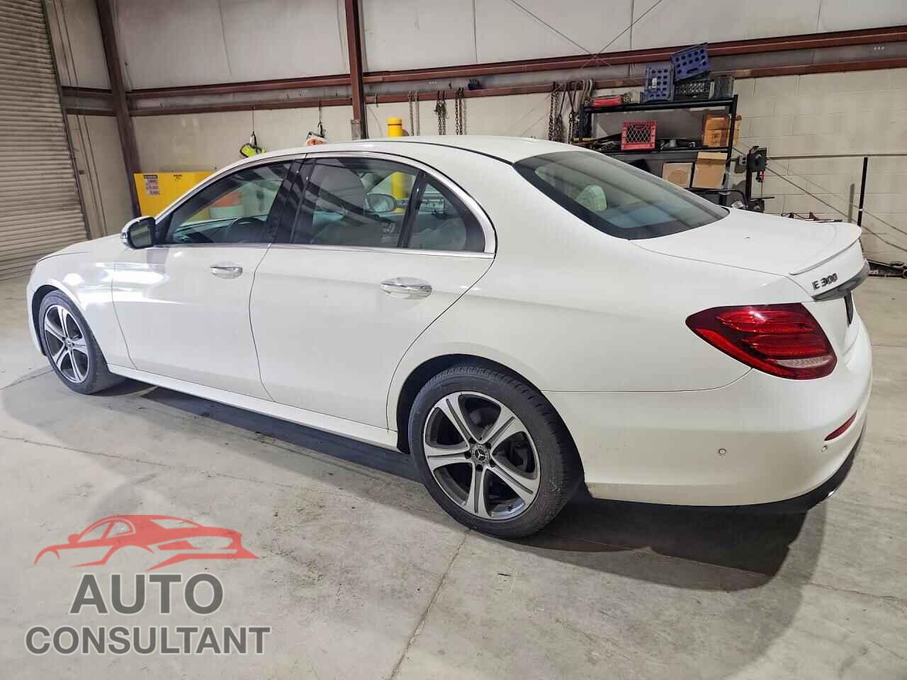 MERCEDES-BENZ E-CLASS 2018 - WDDZF4KB8JA335374