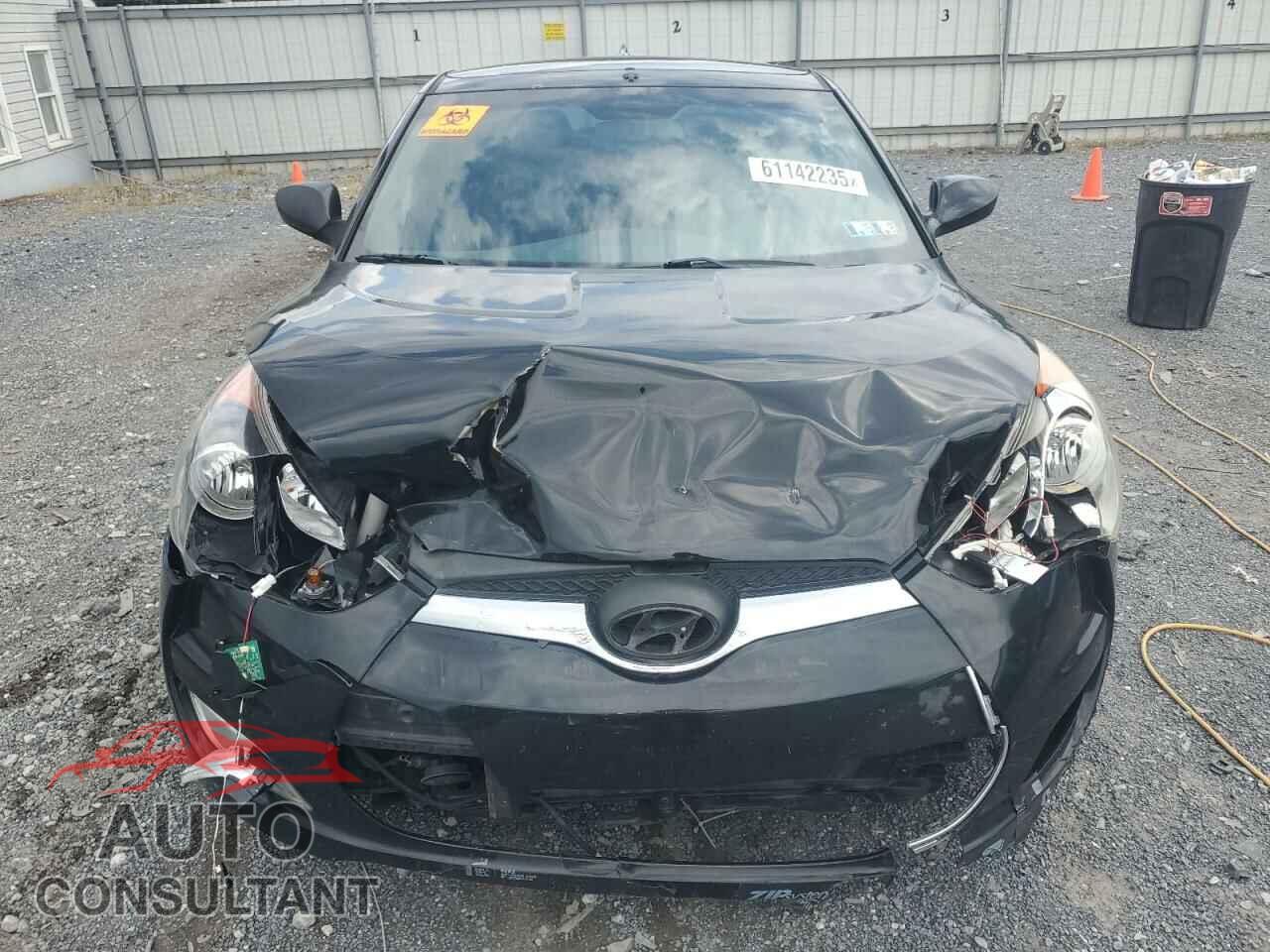 HYUNDAI VELOSTER 2017 - KMHTC6AD8HU320532