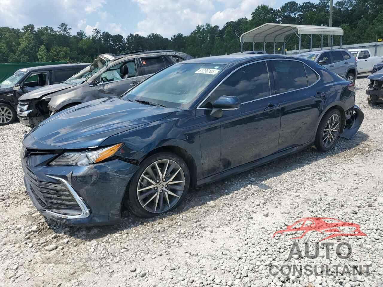 TOYOTA CAMRY 2021 - 4T1F11AK0MU555909