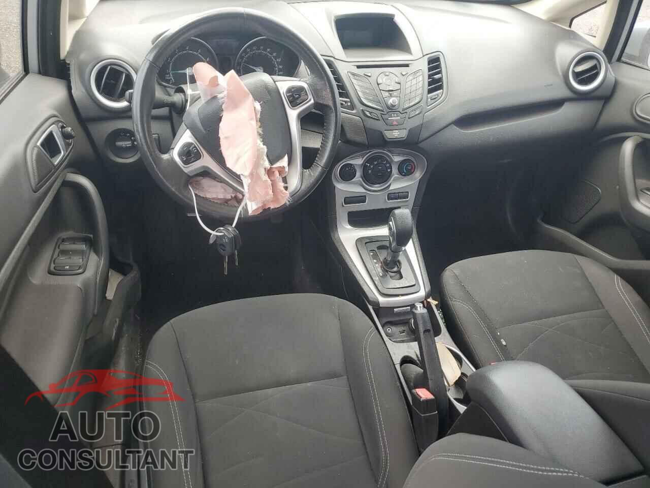 FORD FIESTA 2016 - 3FADP4EJ2GM121101