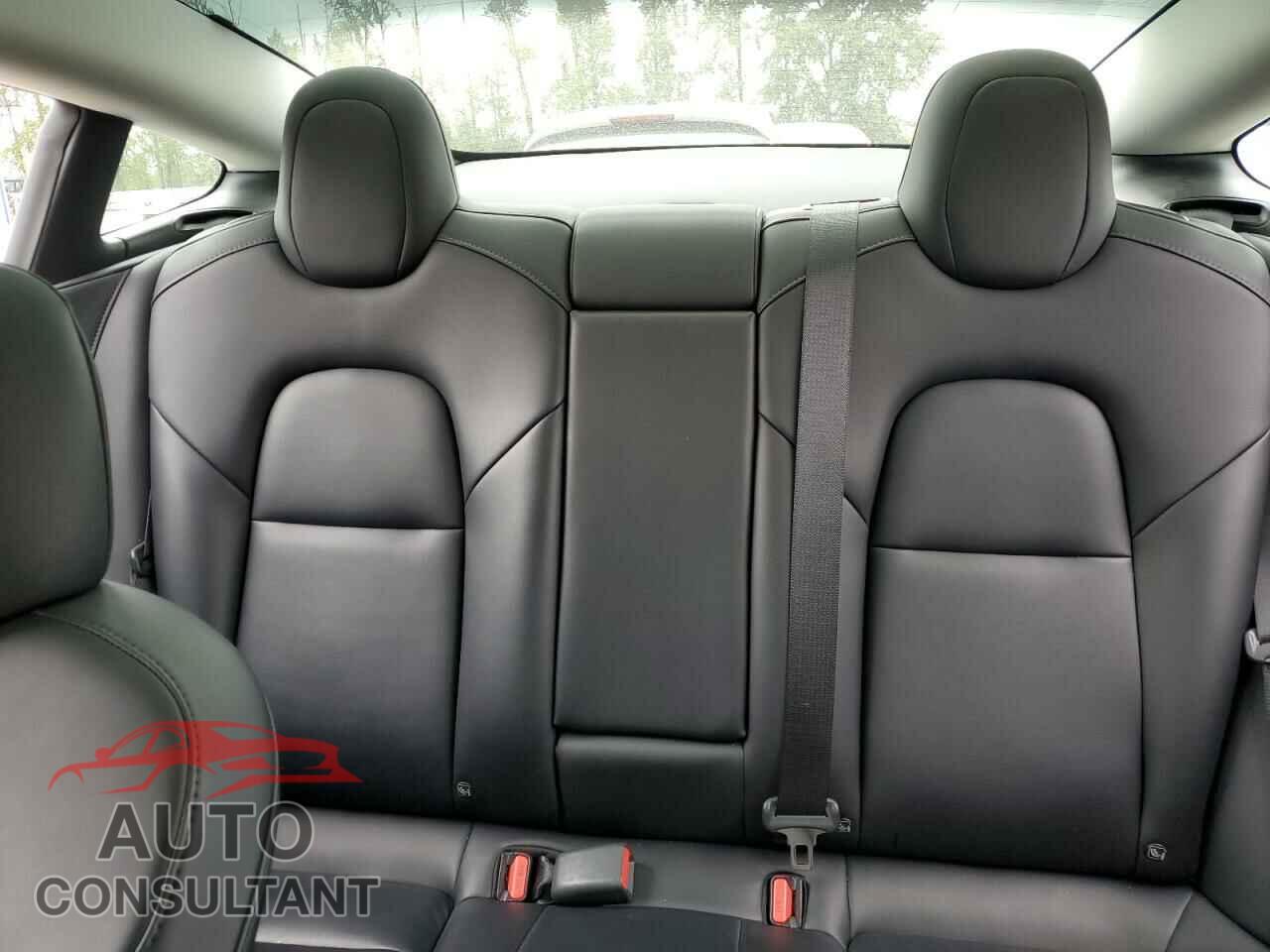 TESLA MODEL 3 2023 - 5YJ3E1EA7PF450973