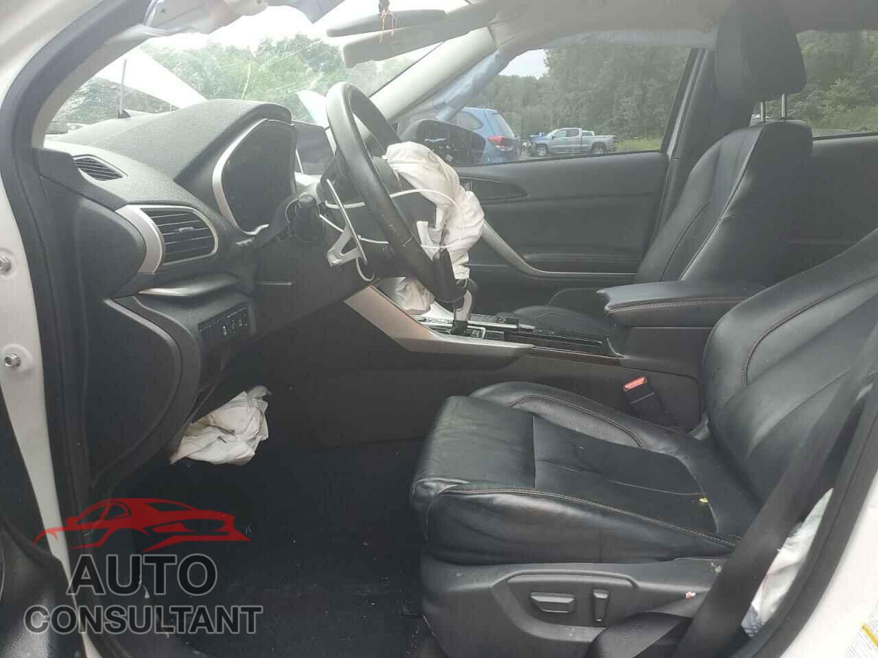MITSUBISHI ECLIPSE 2018 - JA4AT5AA3JZ045103