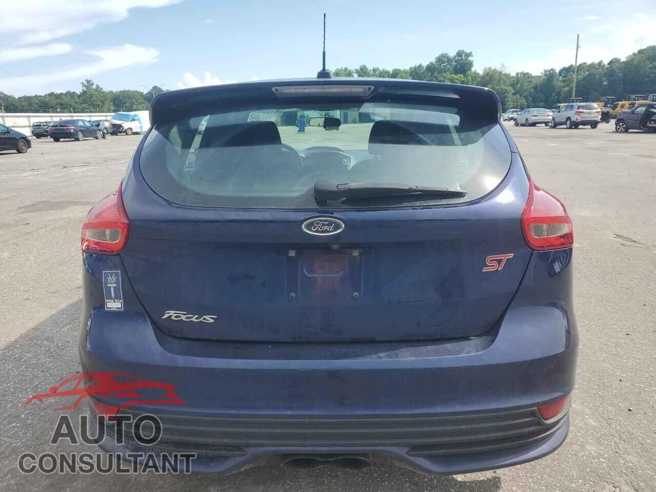 FORD FOCUS 2017 - 1FADP3L9XHL310097