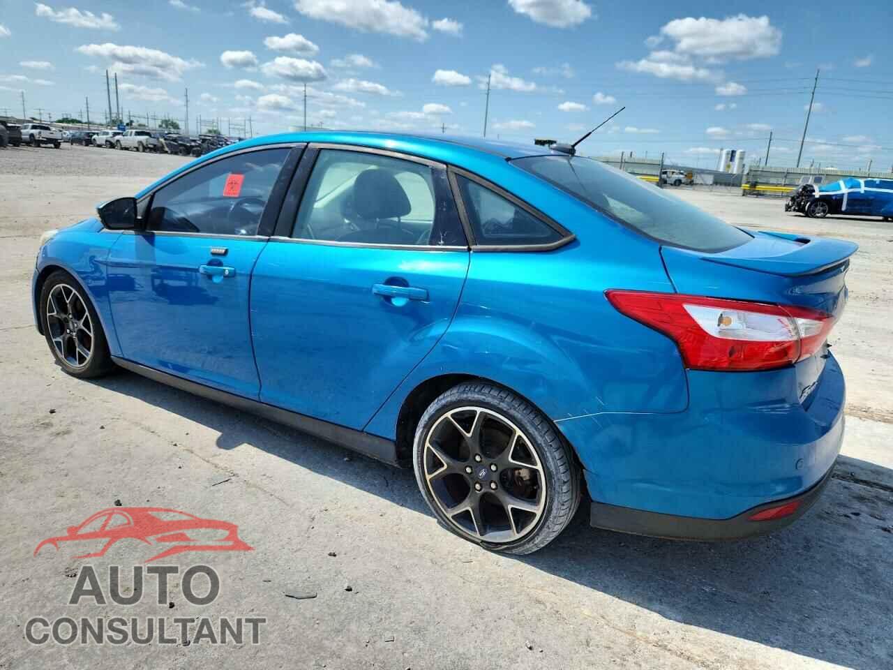 FORD FOCUS 2014 - 1FADP3F24EL236640