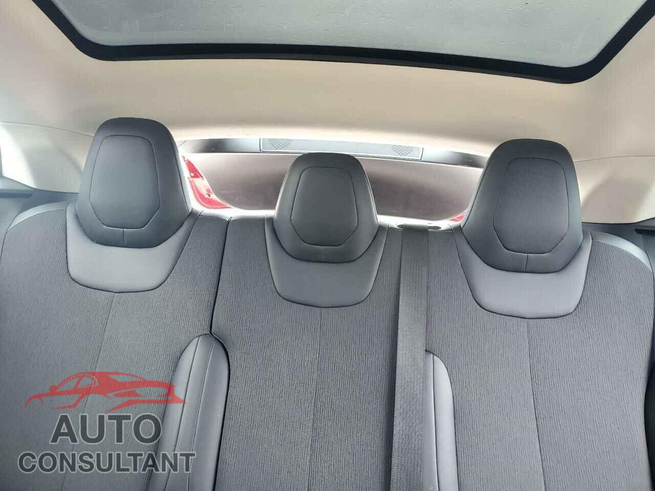 TESLA MODEL S 2015 - 5YJSA1H18FF082160