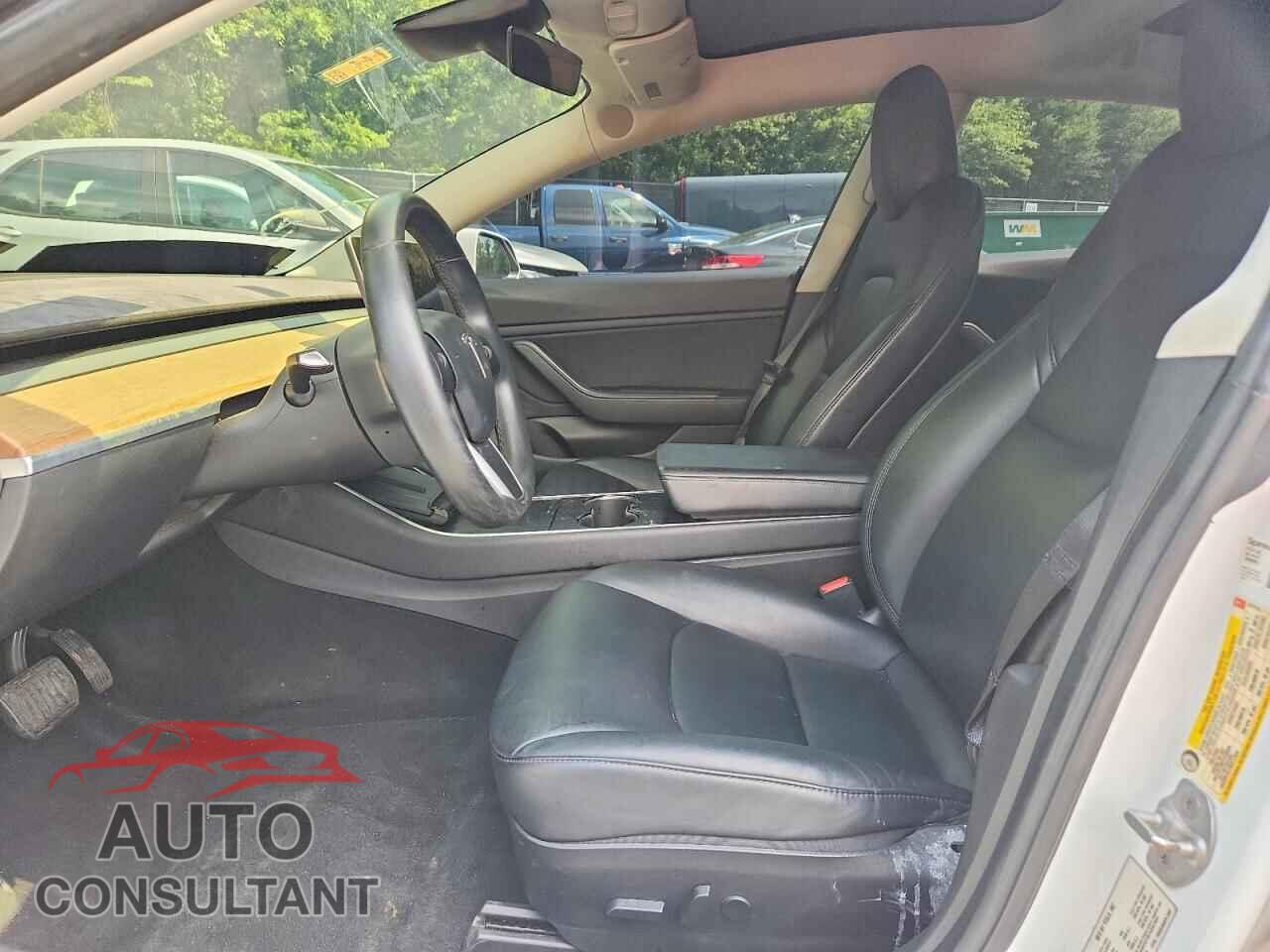 TESLA MODEL 3 2019 - 5YJ3E1EA9KF311713