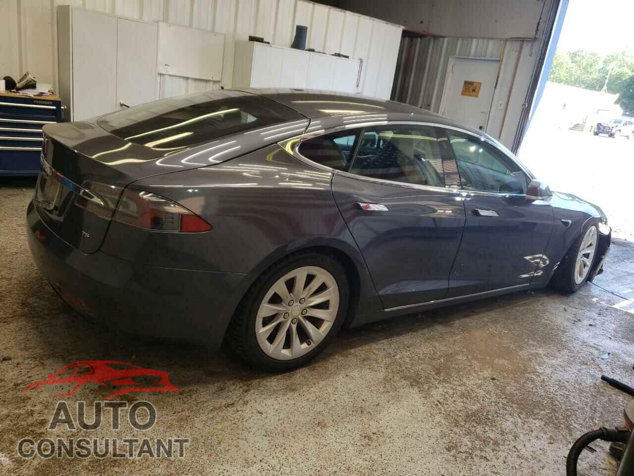 TESLA MODEL S 2017 - 5YJSA1E17HF178773