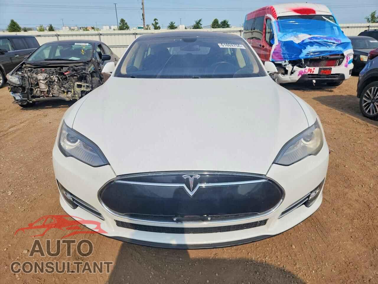 TESLA MODEL S 2014 - 5YJSA1H16EFP51900
