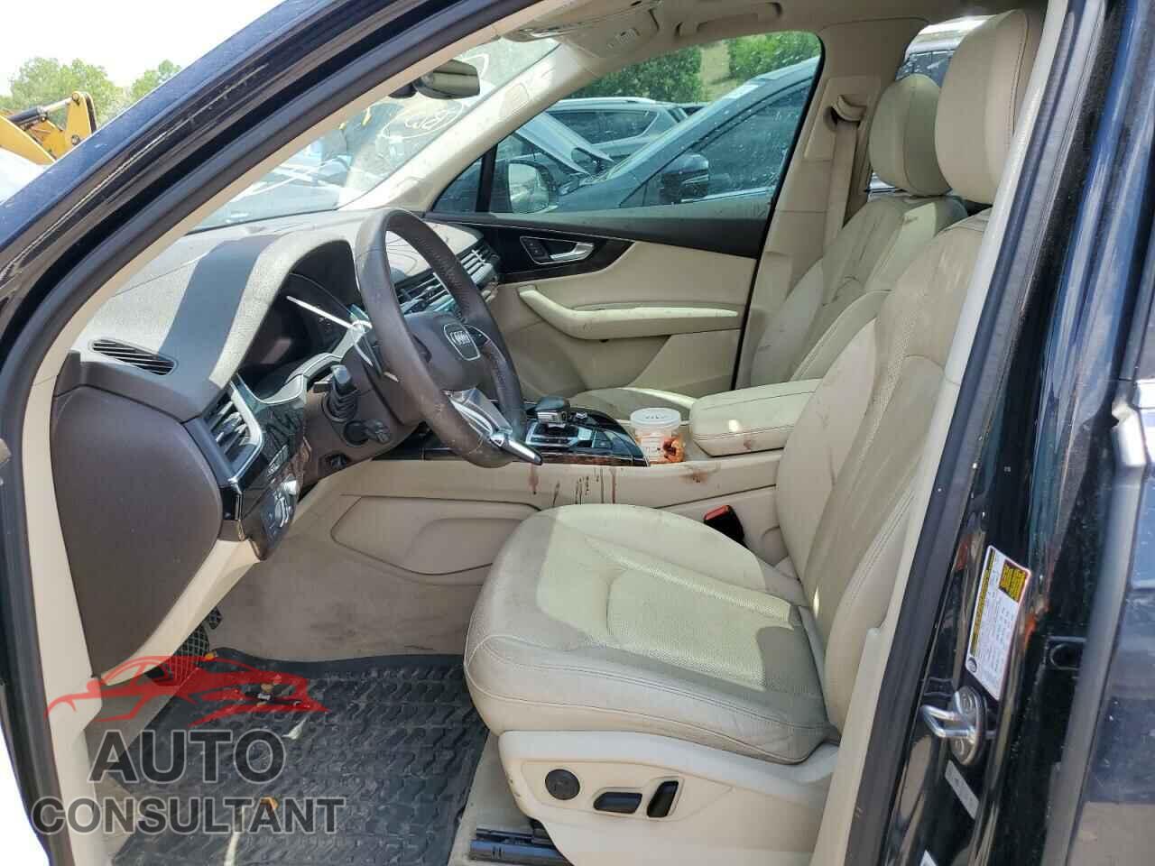 AUDI Q7 2017 - WA1VAAF76HD045696