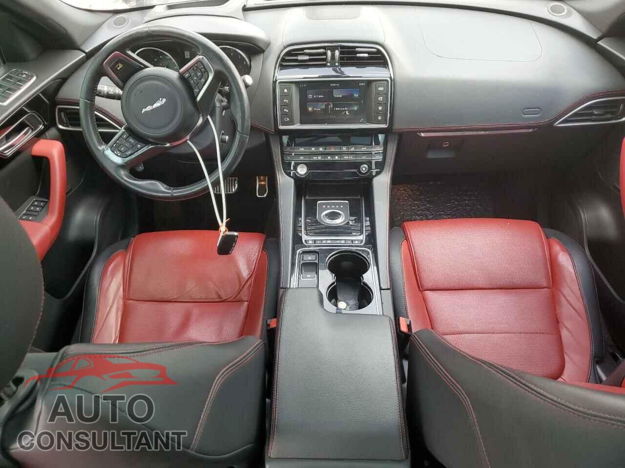 JAGUAR F-PACE 2017 - SADCL2BV3HA063449