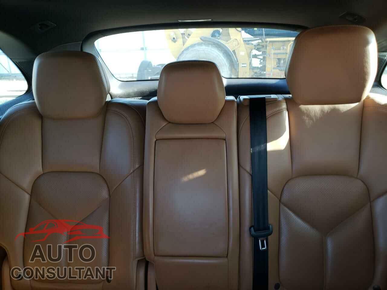 PORSCHE CAYENNE 2015 - WP1AE2A2XFLA52551