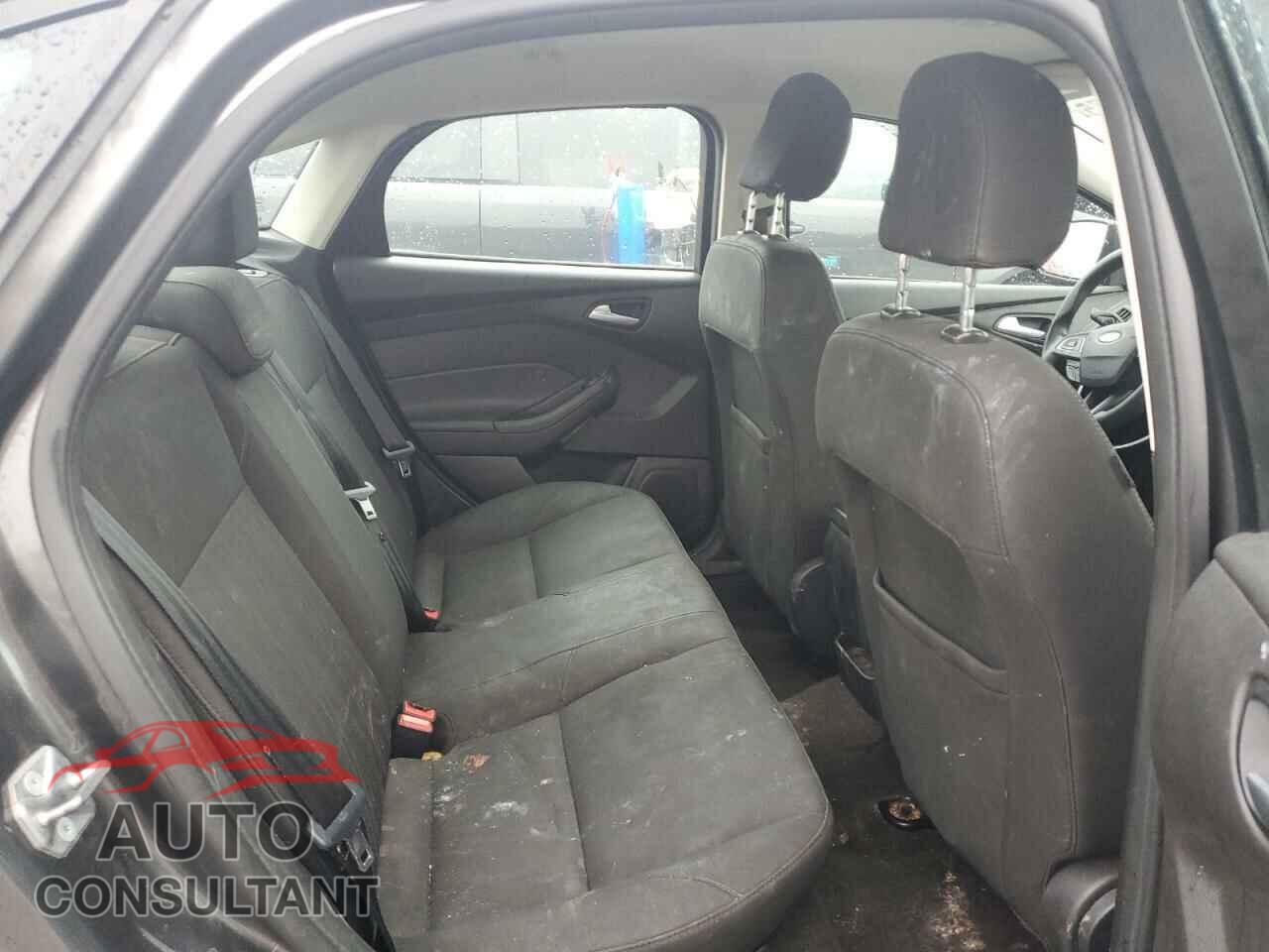 FORD FOCUS 2017 - 1FADP3F28HL323591