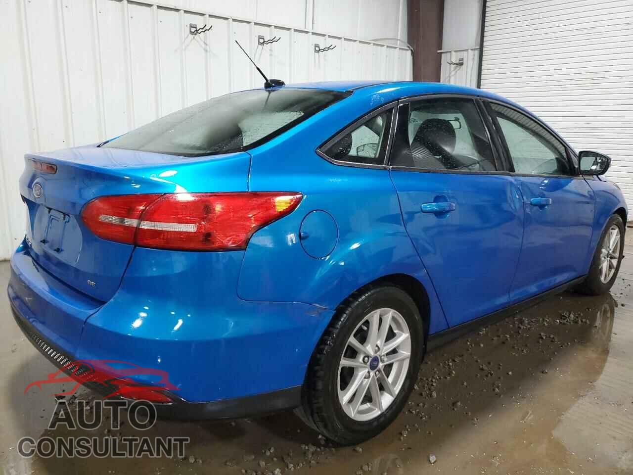 FORD FOCUS 2015 - 1FADP3F28FL237744