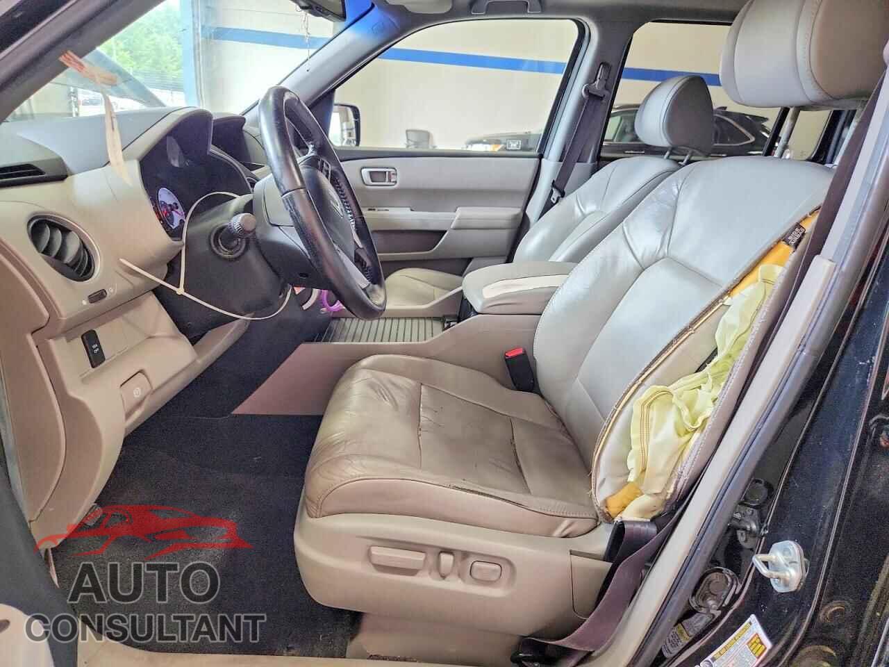 HONDA PILOT 2011 - 5FNYF4H56BB093460