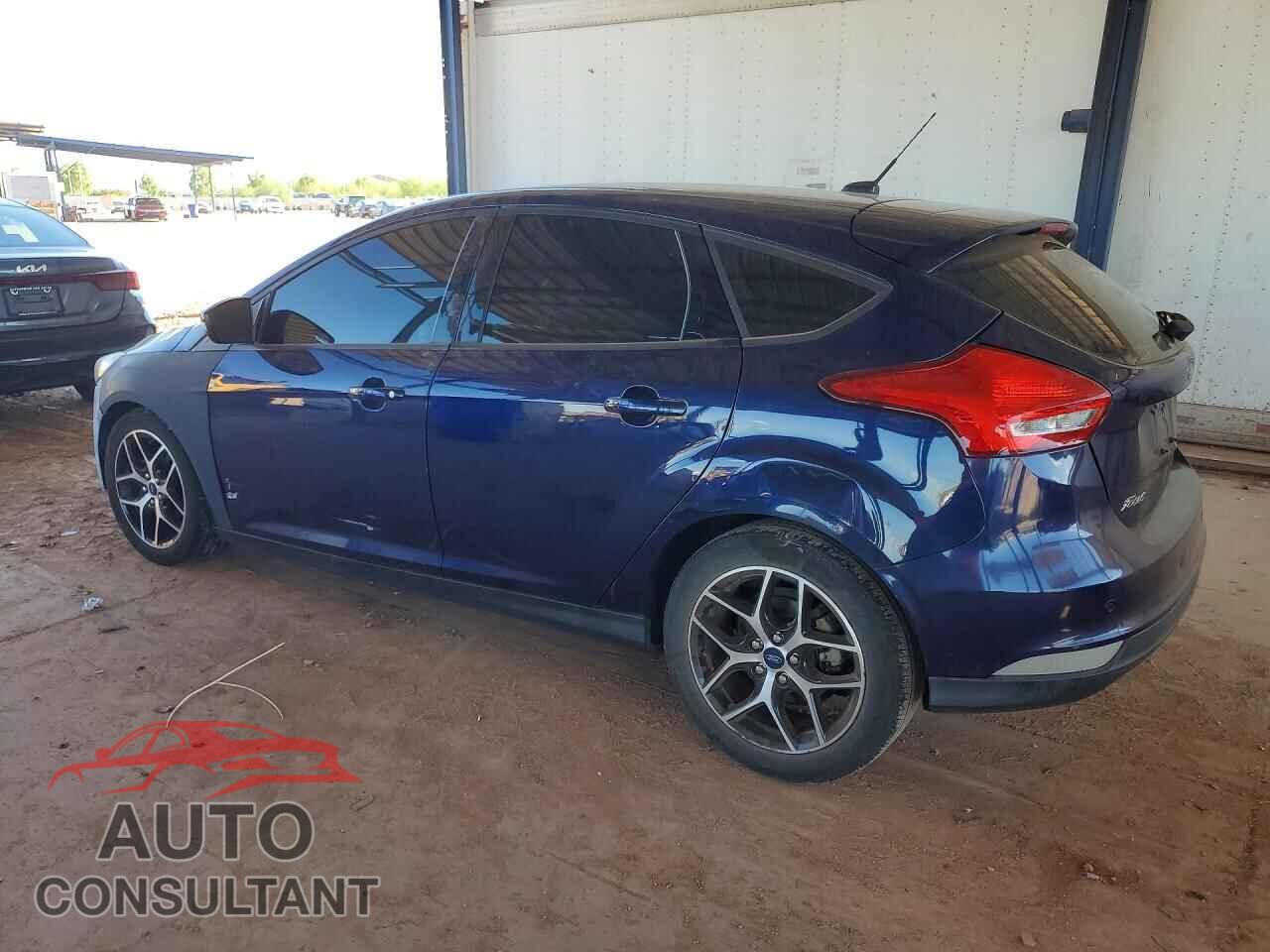 FORD FOCUS 2017 - 1FADP3M26HL245640