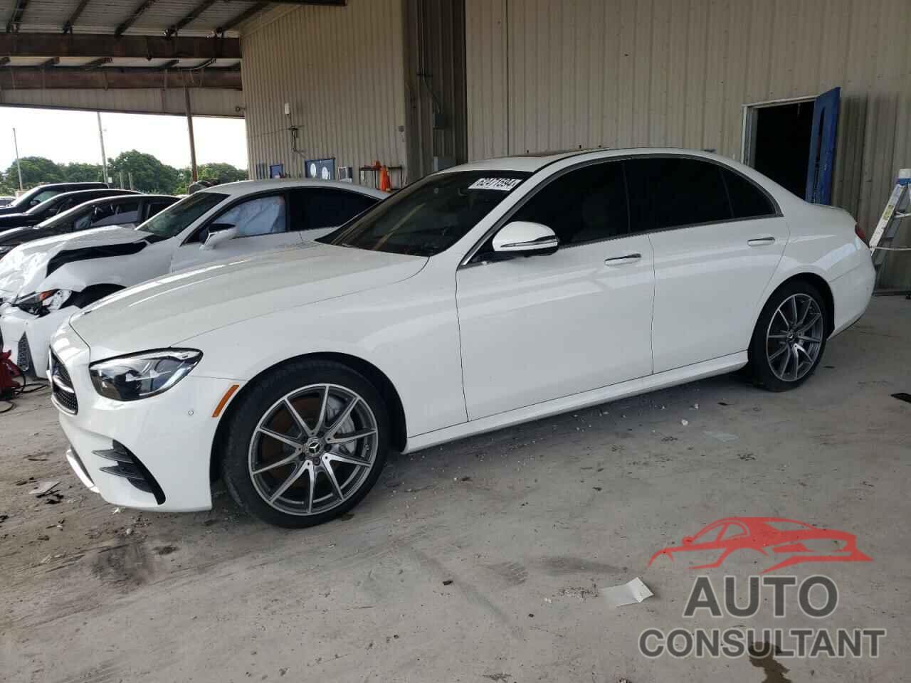 MERCEDES-BENZ E-CLASS 2022 - W1KZF8DB7NB053490