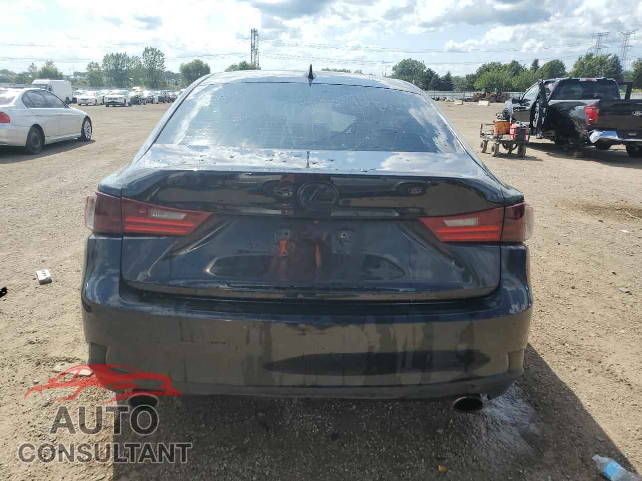 LEXUS IS 2014 - JTHCF1D24E5011914