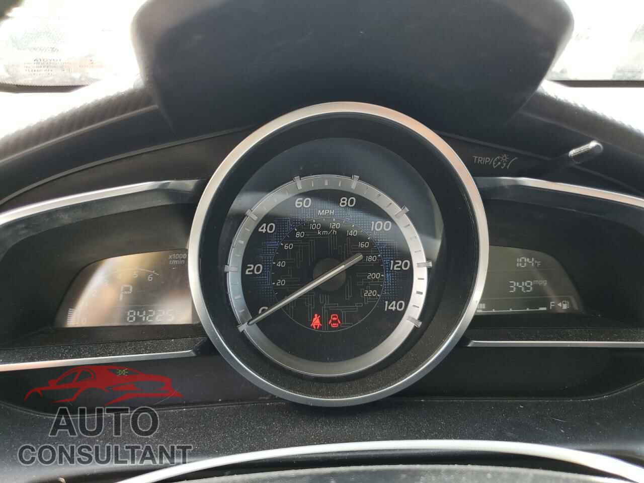 TOYOTA YARIS 2017 - 3MYDLBYV2HY166317