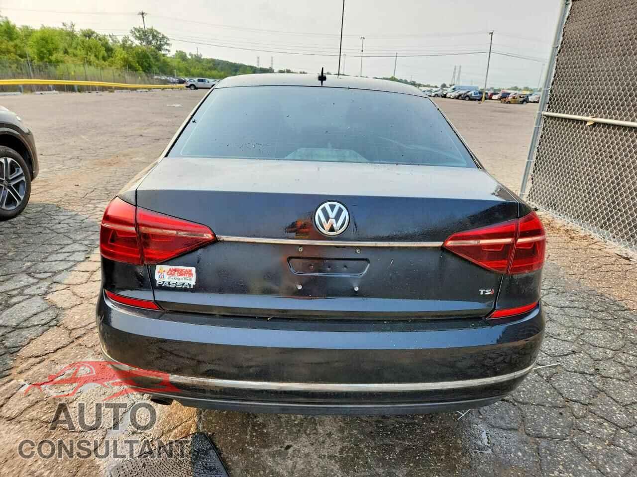 VOLKSWAGEN PASSAT 2017 - 1VWAT7A30HC042723