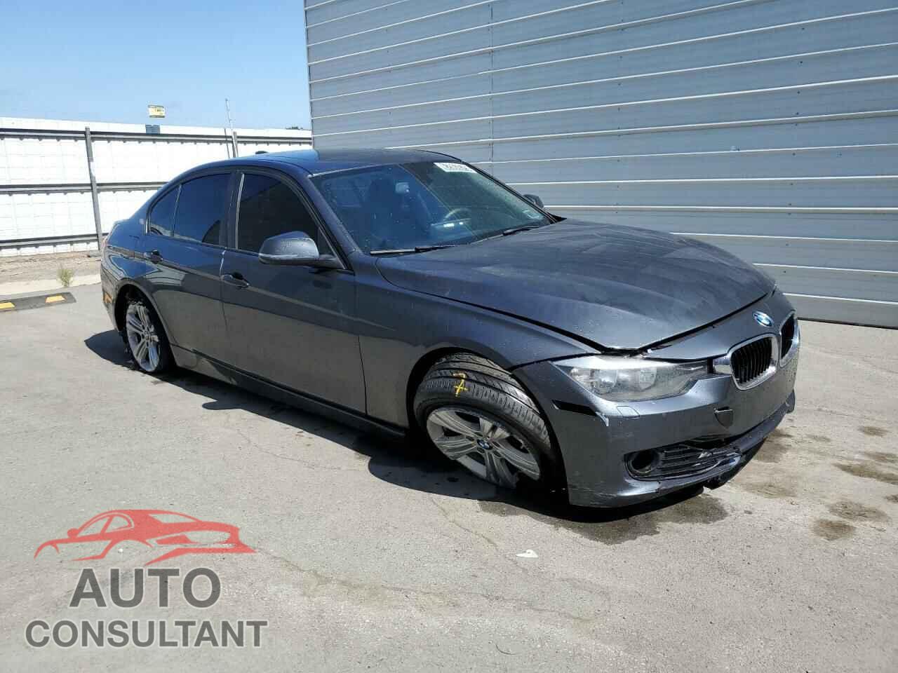 BMW 3 SERIES 2013 - WBA3B5C55DF597111
