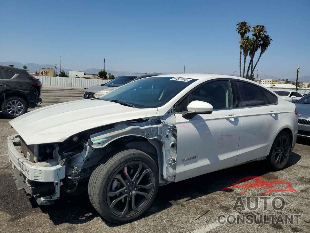 FORD FUSION 2018 - 3FA6P0LU8JR132421