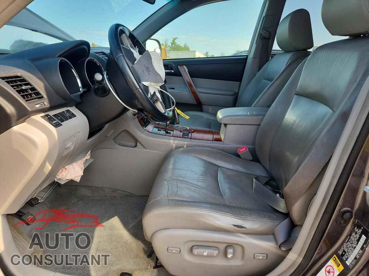 TOYOTA HIGHLANDER 2010 - JTEDK3EH8A2154677