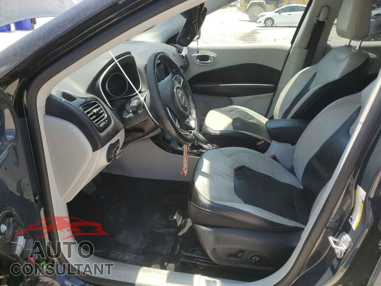 JEEP COMPASS 2018 - 3C4NJDCB5JT163027