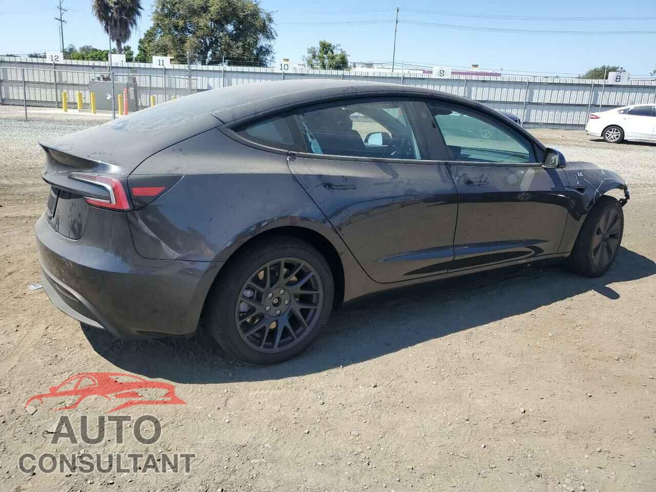 TESLA MODEL 3 2024 - 5YJ3E1EA7RF747583